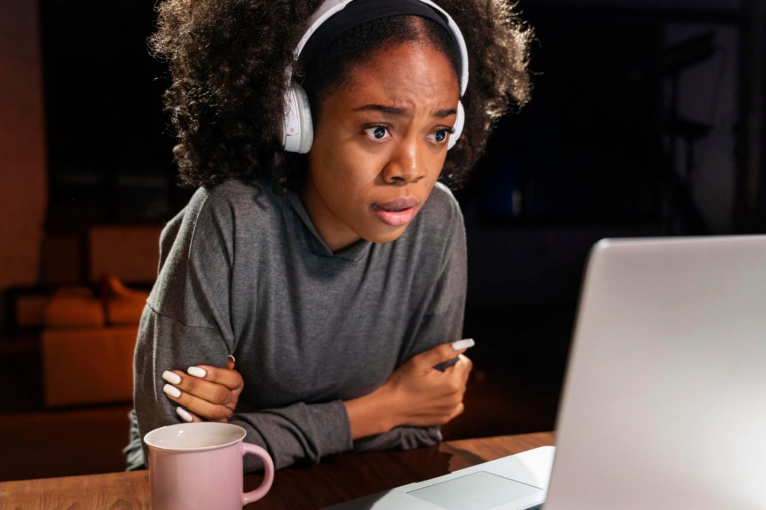 Business finance learning environment with instructor guidance